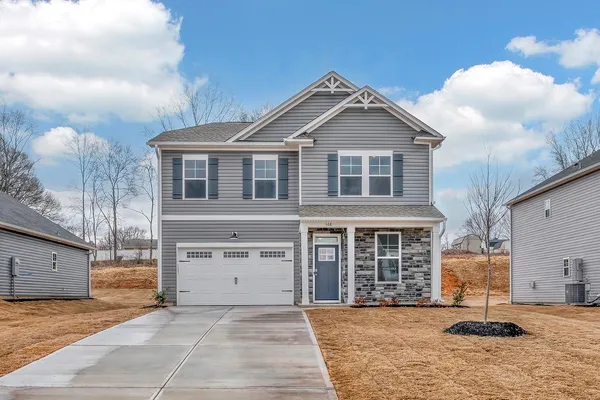 $354,900 | 168 Hunter Ridge Drive, Boiling Springs, SC 29316