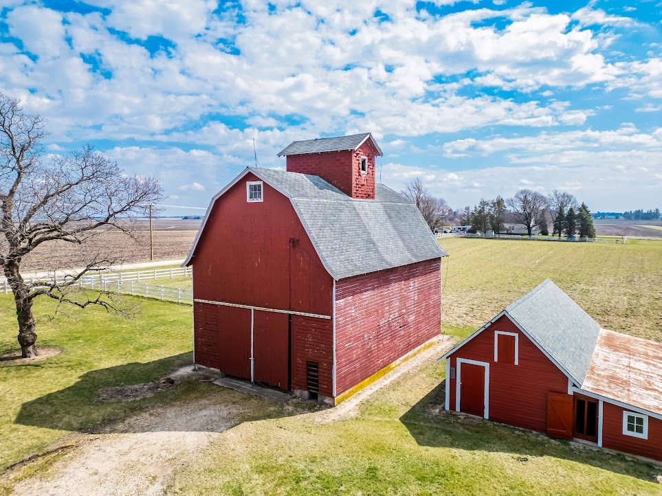 23659 Malta Road Malta, IL 60150 - Photo 103 of 111 a aerial view of a house