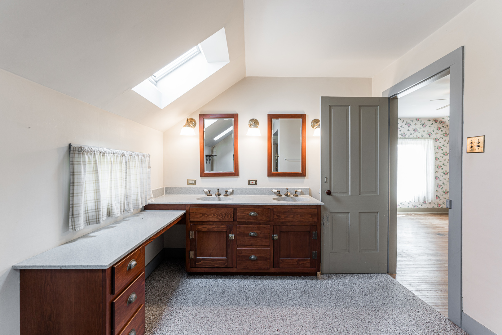 23659 Malta Road Malta, IL 60150 - Photo 33 of 111 a large bathroom with double vanity and a large mirror