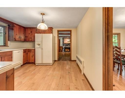 11 Whipple Road Hamilton, MA 01982 - Photo 12 of 30 Gallery Image 12