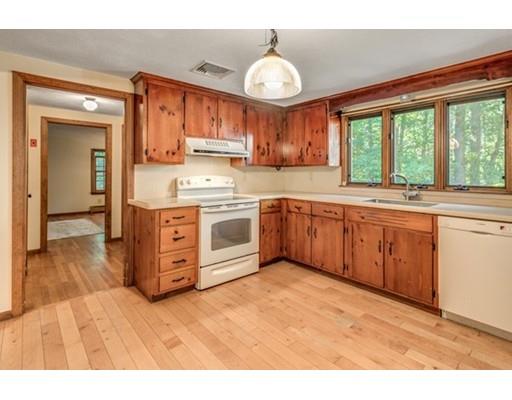 11 Whipple Road Hamilton, MA 01982 - Photo 13 of 30 Gallery Image 13