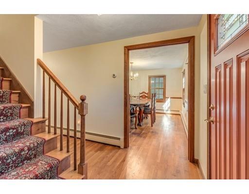 11 Whipple Road Hamilton, MA 01982 - Photo 8 of 30 Gallery Image 8