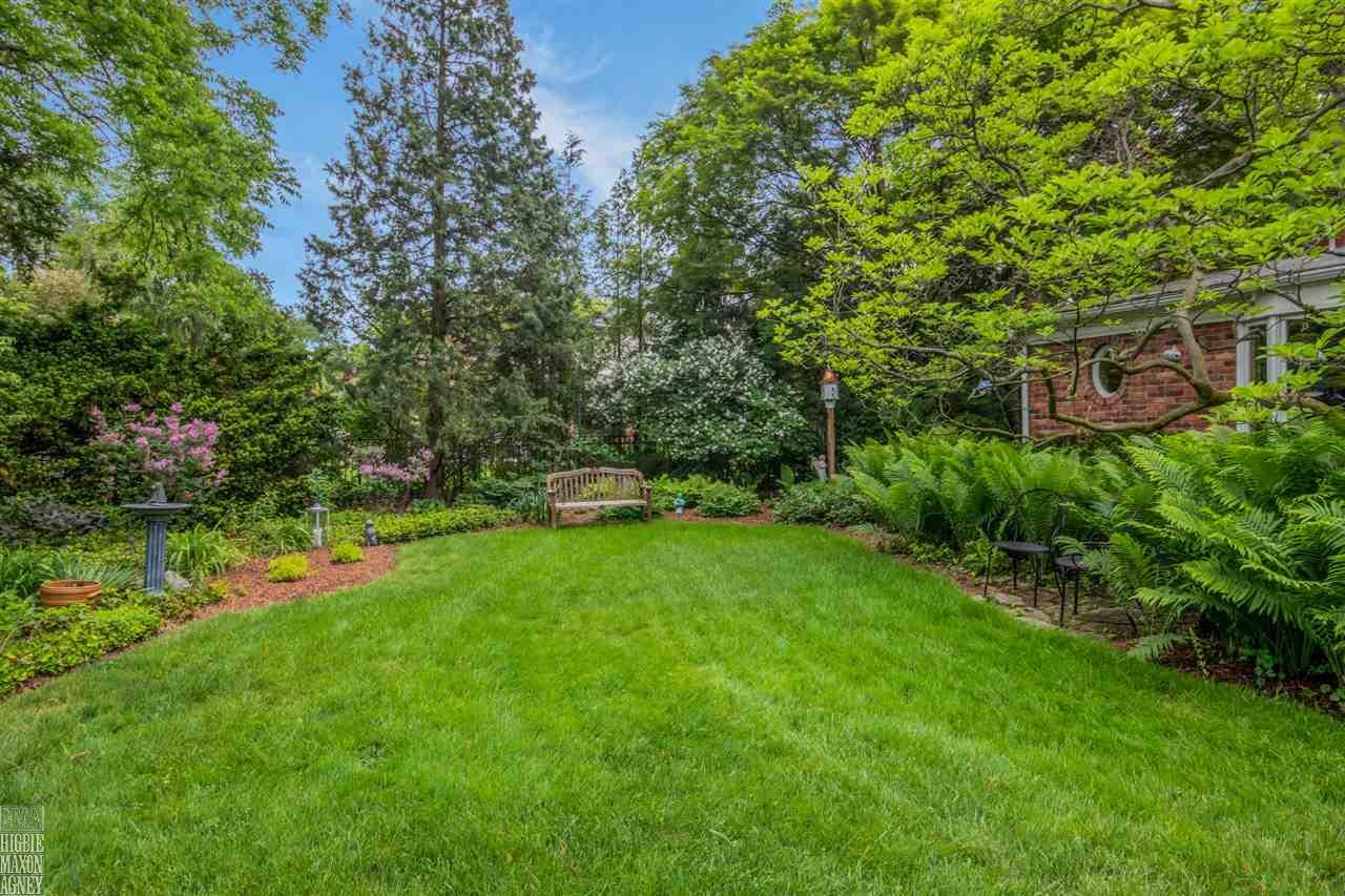 60 North Deeplands Road Grosse Pointe Shores, MI 48236 - Photo 35 of 36