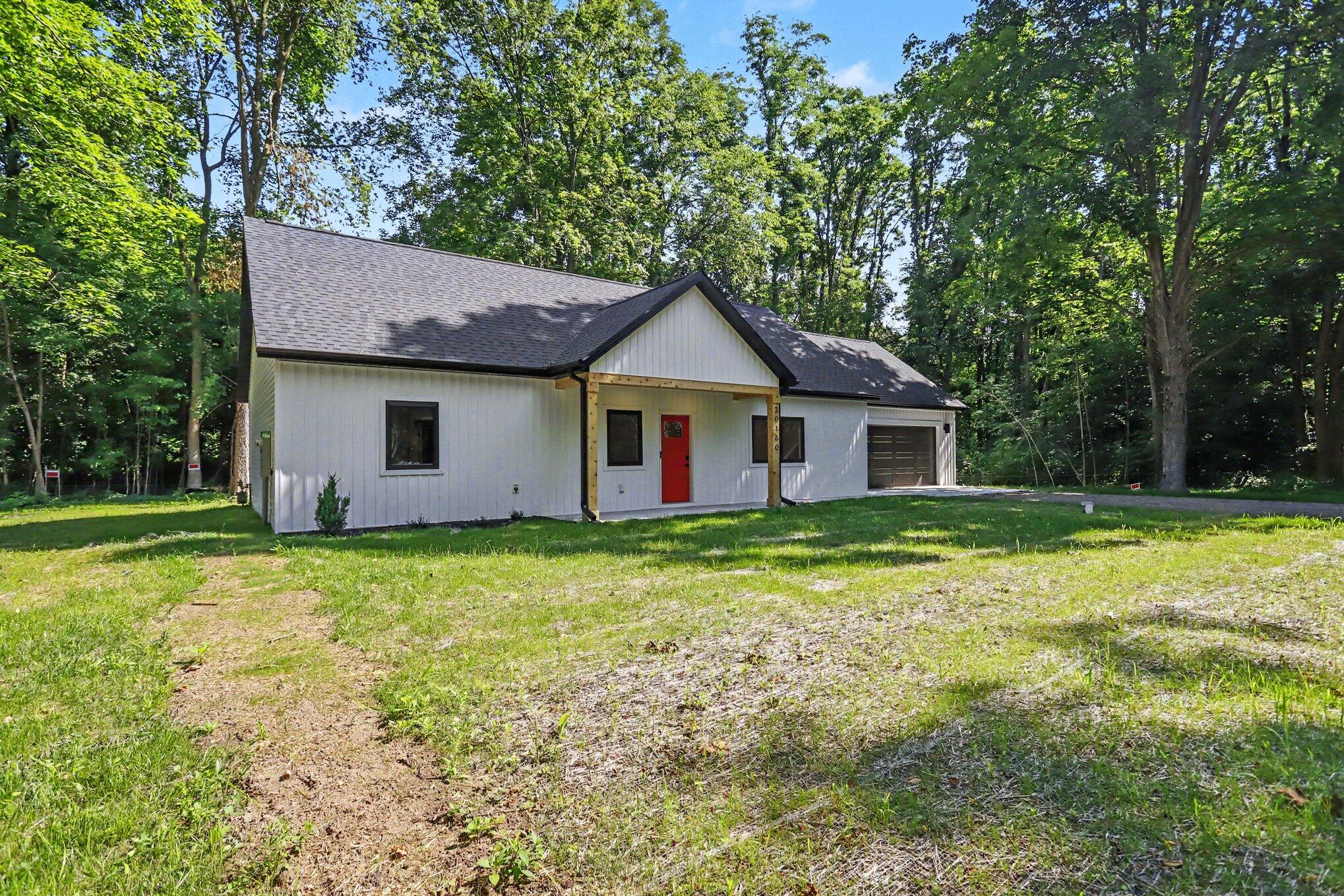 20160 Parkway Avenue Three Rivers, MI 49093 - Photo 2 of 17 002_file_5900