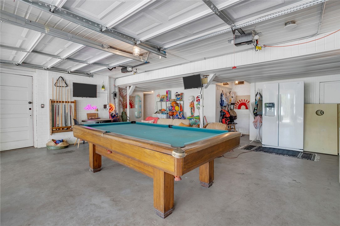 1107 Springdale Road Anderson, SC 29621 - Photo 30 of 49 This versatile garage offers an expansive area, perfect for both recreation and storage.