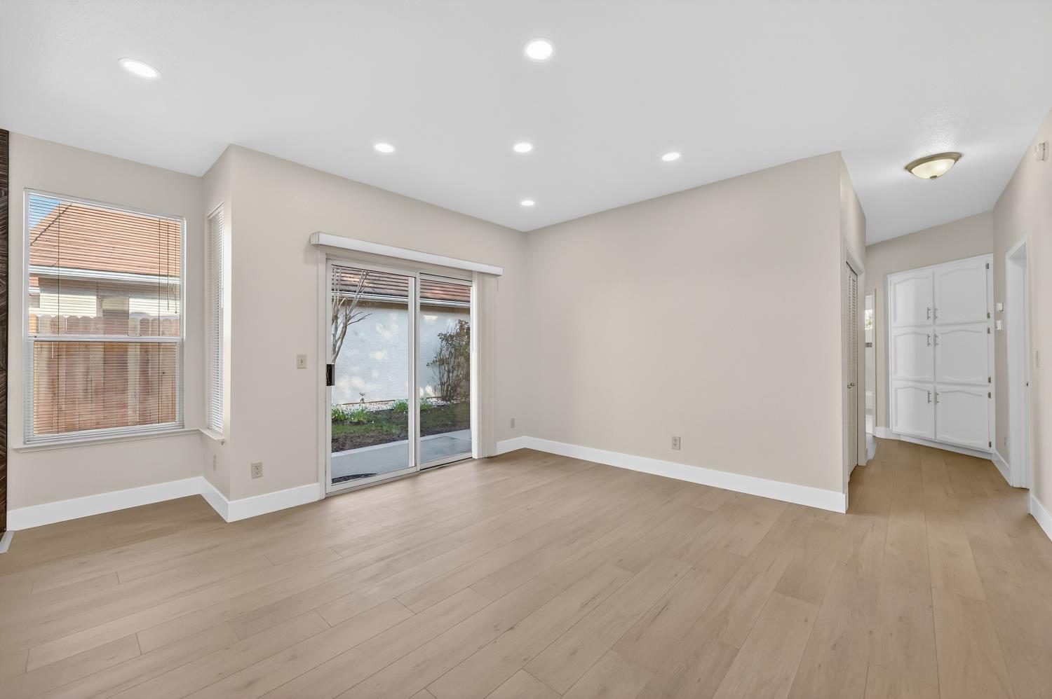 102 Moylan Way Folsom, CA 95630 - Photo 12 of 60
