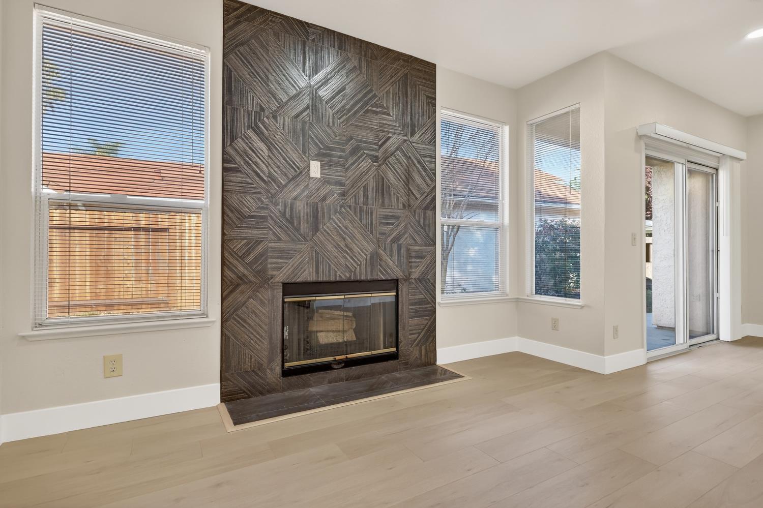 102 Moylan Way Folsom, CA 95630 - Photo 13 of 60