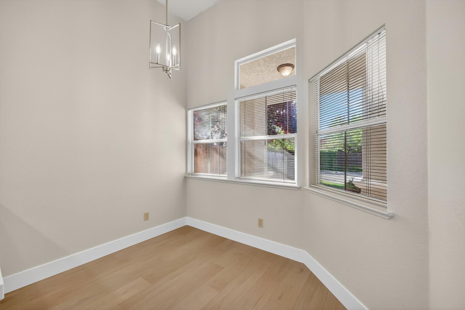 102 Moylan Way Folsom, CA 95630 - Photo 20 of 60
