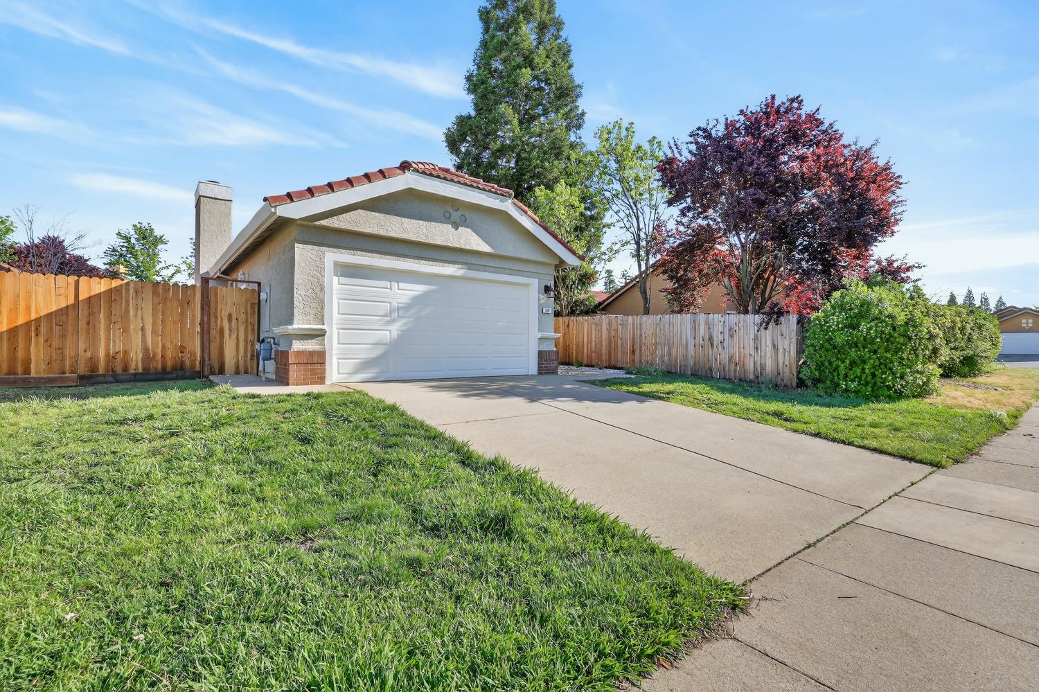 102 Moylan Way Folsom, CA 95630 - Photo 3 of 60