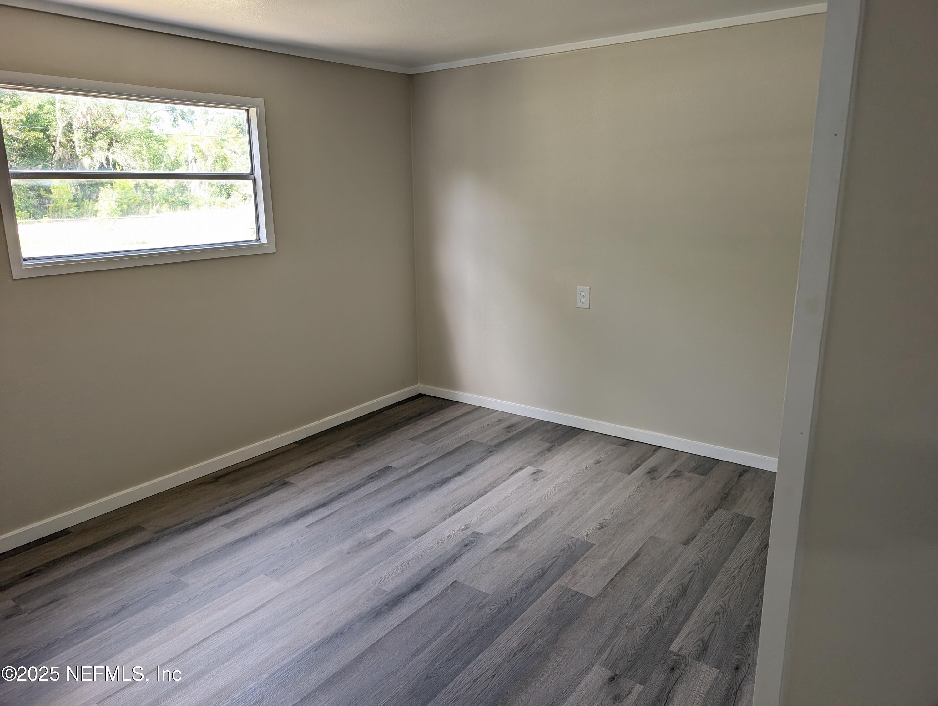 116 Claudia Street Interlachen, FL 32148 - Photo 16 of 27 116 CLAUDIA ST 15