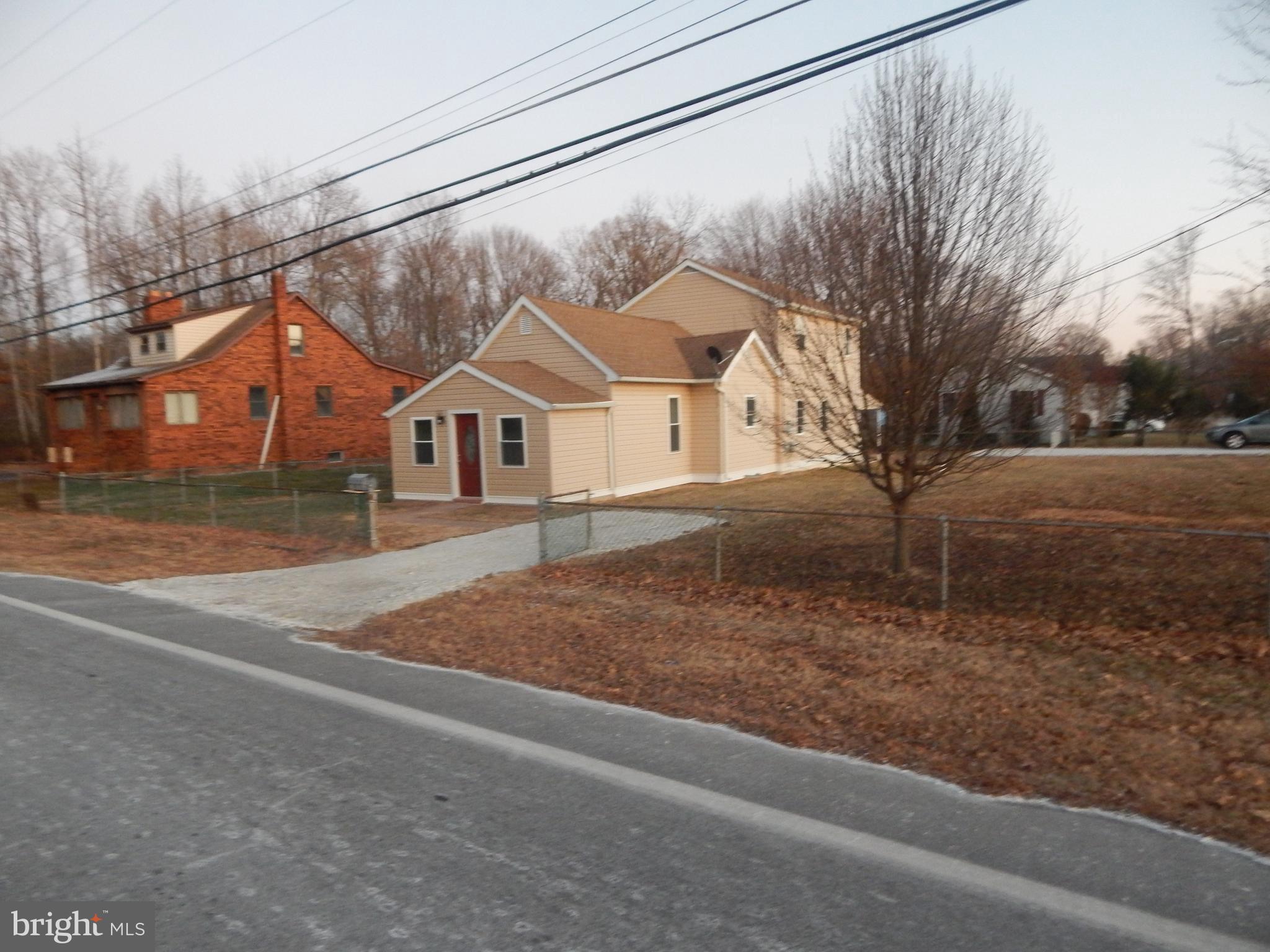 703 Hyde Park Road Baltimore, MD 21221 - Photo 4 of 24 Exterior (General)