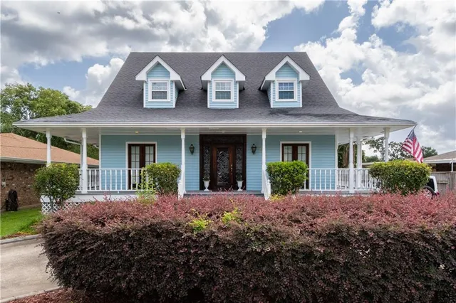 $438,500 | 4525 Barnett Street, Metairie, LA 70006
