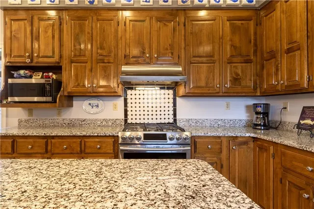 $438,500 | 4525 Barnett Street, Metairie, LA 70006