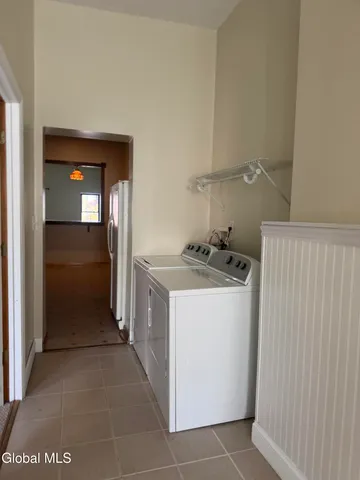 $1,500 | 610 23rd Street, Watervliet, NY 12189