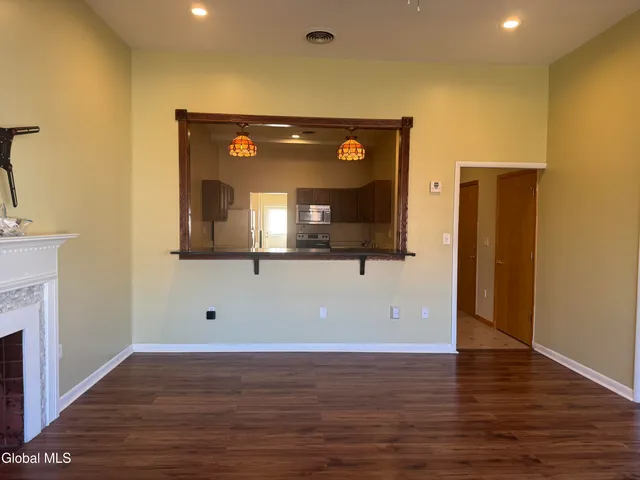 $1,500 | 610 23rd Street, Watervliet, NY 12189