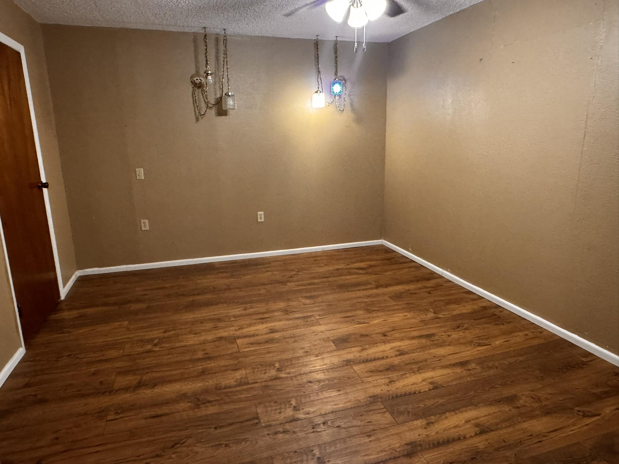 1604 Ennis Street Plainview, TX 79072 - Photo 18 of 29 IMG_7429