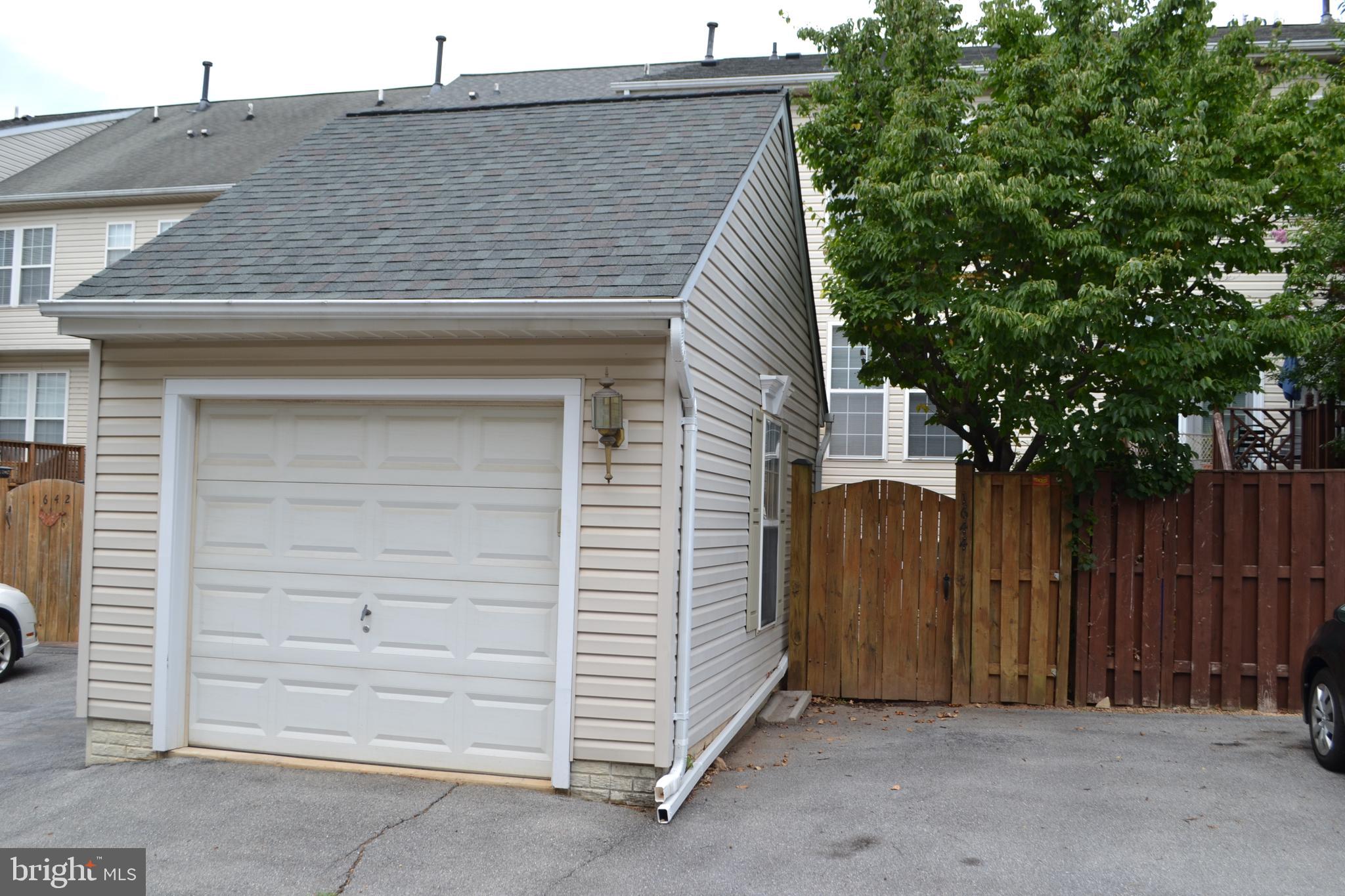 1644 Coopers Way Frederick, MD 21701 - Photo 14 of 46