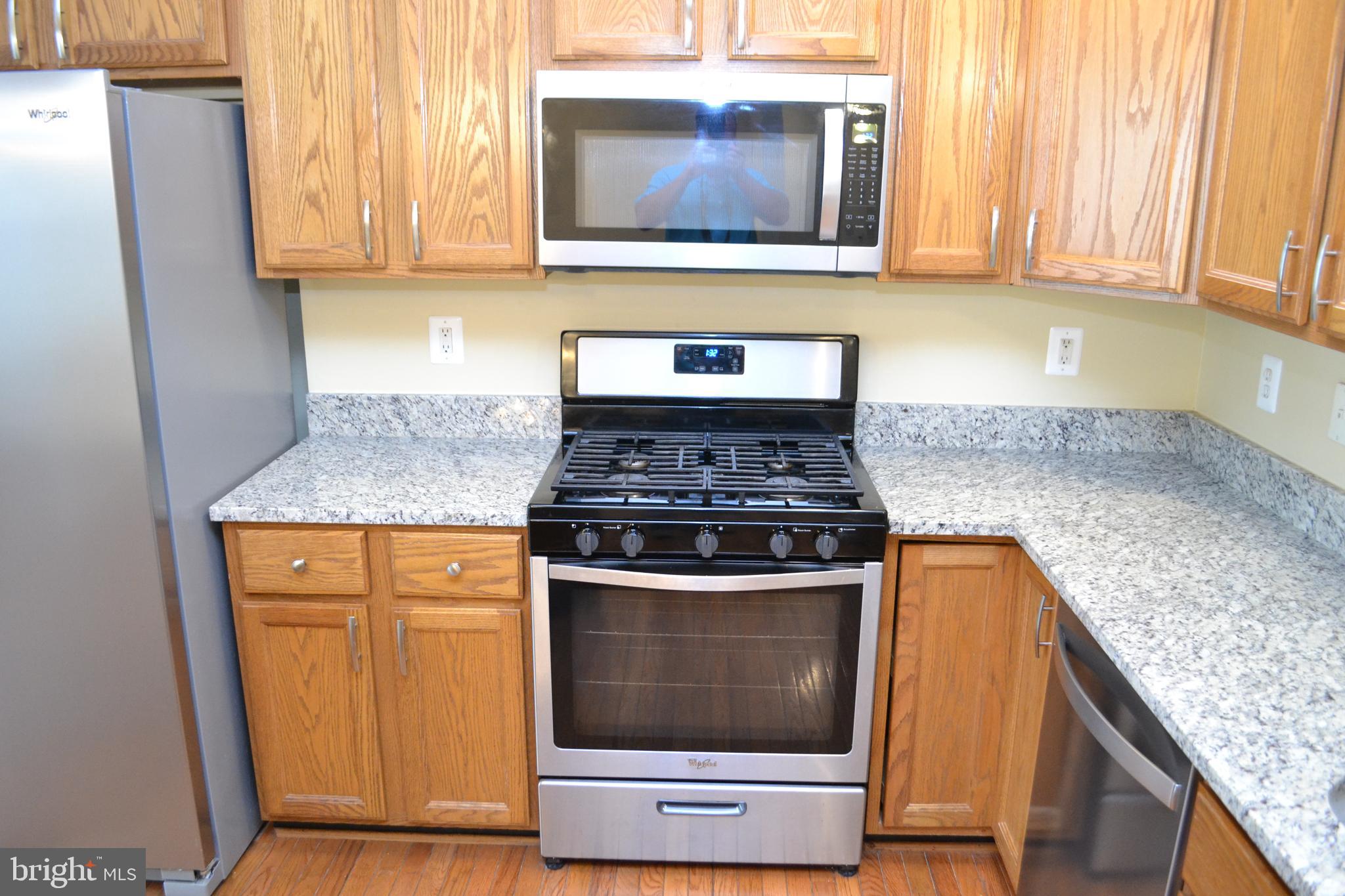 1644 Coopers Way Frederick, MD 21701 - Photo 8 of 46