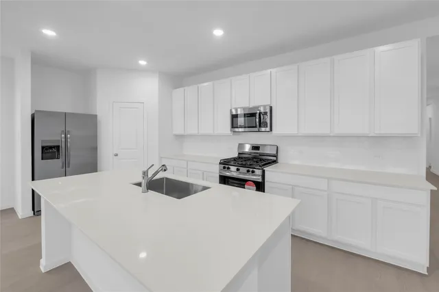 $347,990 | 3102 Emerald Hills Drive, Angleton, TX 77515