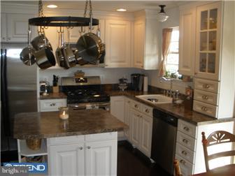 155 Kansas Road Pennsville, NJ 08070 - Photo 2 of 12 Kitchen