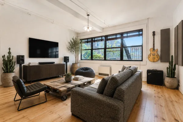 $5,500 | 350 Manhattan Avenue, Unit 2B | Williamsburg