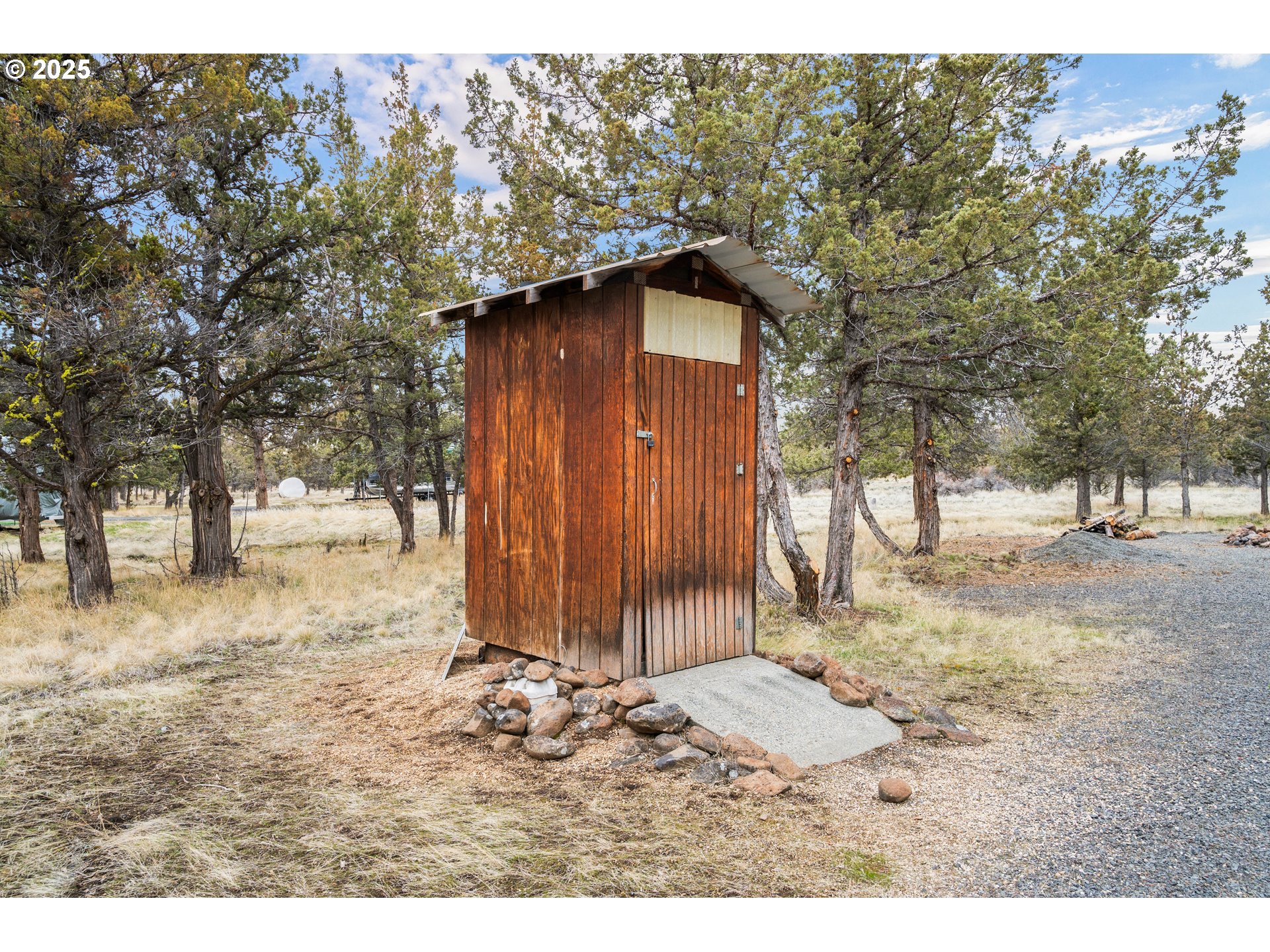 11785 Southwest Meadow Lane Culver, OR 97734 - Photo 13 of 20