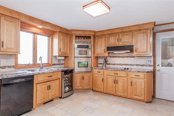 87 Maple Street Southampton, MA 01073 - Photo 12 of 30 Gallery Image 12