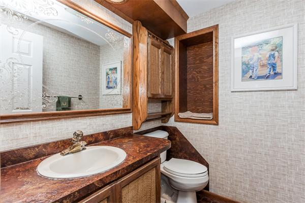 87 Maple Street Southampton, MA 01073 - Photo 16 of 30 Gallery Image 16