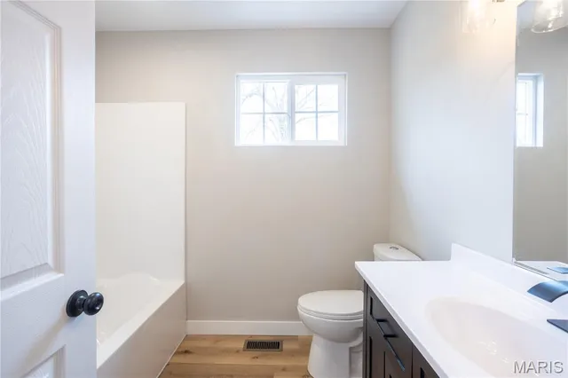 $272,950 | 1123 Moulton Street, De Soto, MO 63020