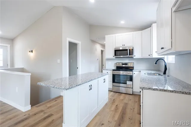 $272,950 | 1123 Moulton Street, De Soto, MO 63020