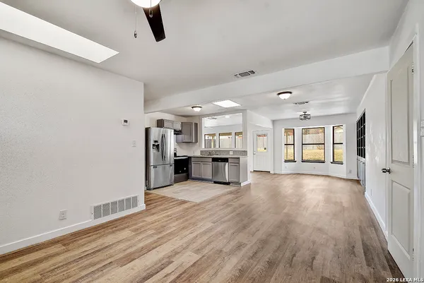 $1,950 | 6707 Desilu Drive, San Antonio, TX 78240