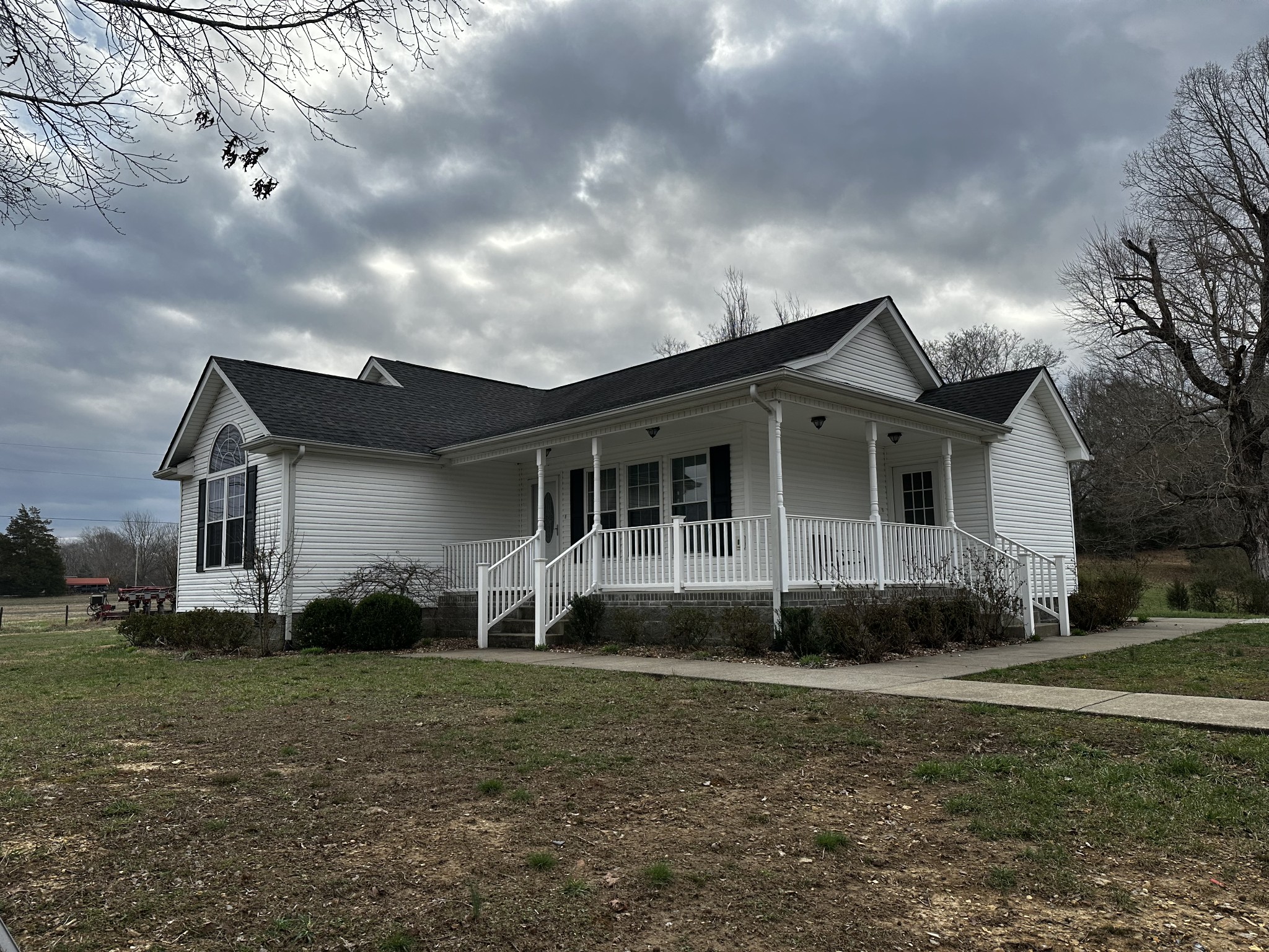 2607 Cumberland City Road Dover, TN 37058 - Photo 3 of 25