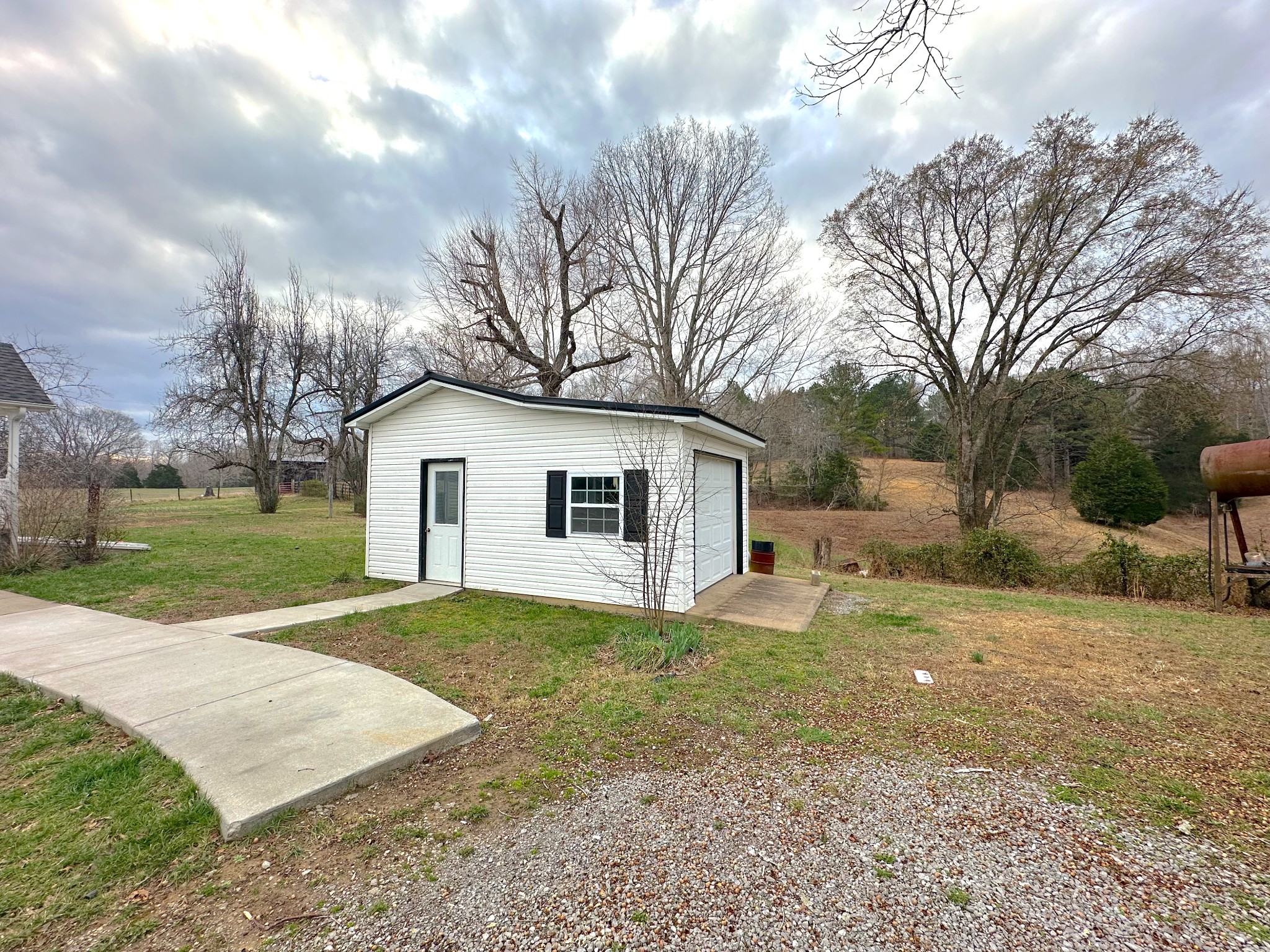 2607 Cumberland City Road Dover, TN 37058 - Photo 6 of 25