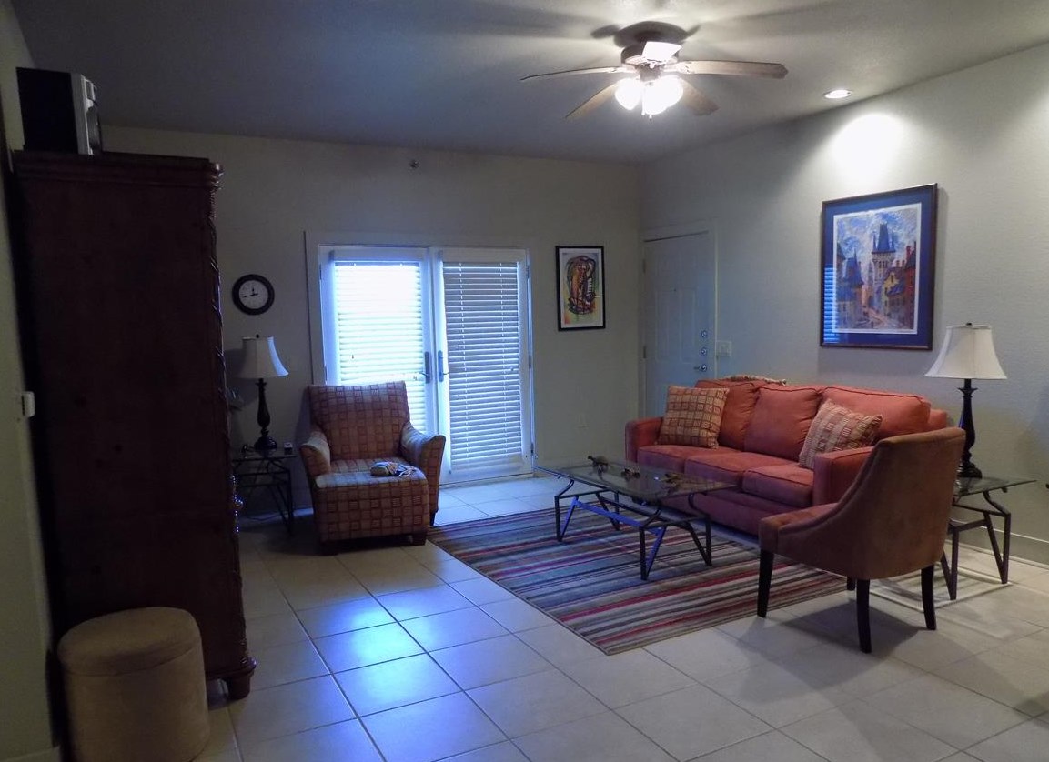20050 Oak Road East, Unit 3118 Gulf Shores, AL 36542 - Photo 6 of 18 Living Room