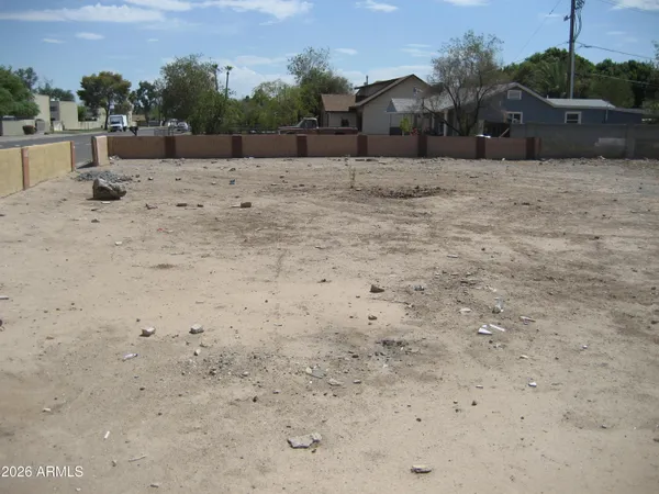 $559,900 | 2105 West Elm Street, Unit 1, Phoenix, AZ 85015