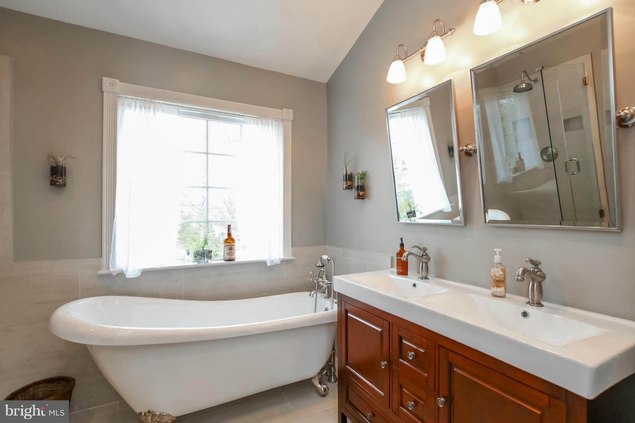 1928 Old Post Road Crofton, MD 21114 - Photo 18 of 30 Now THAT'S a Master Bath