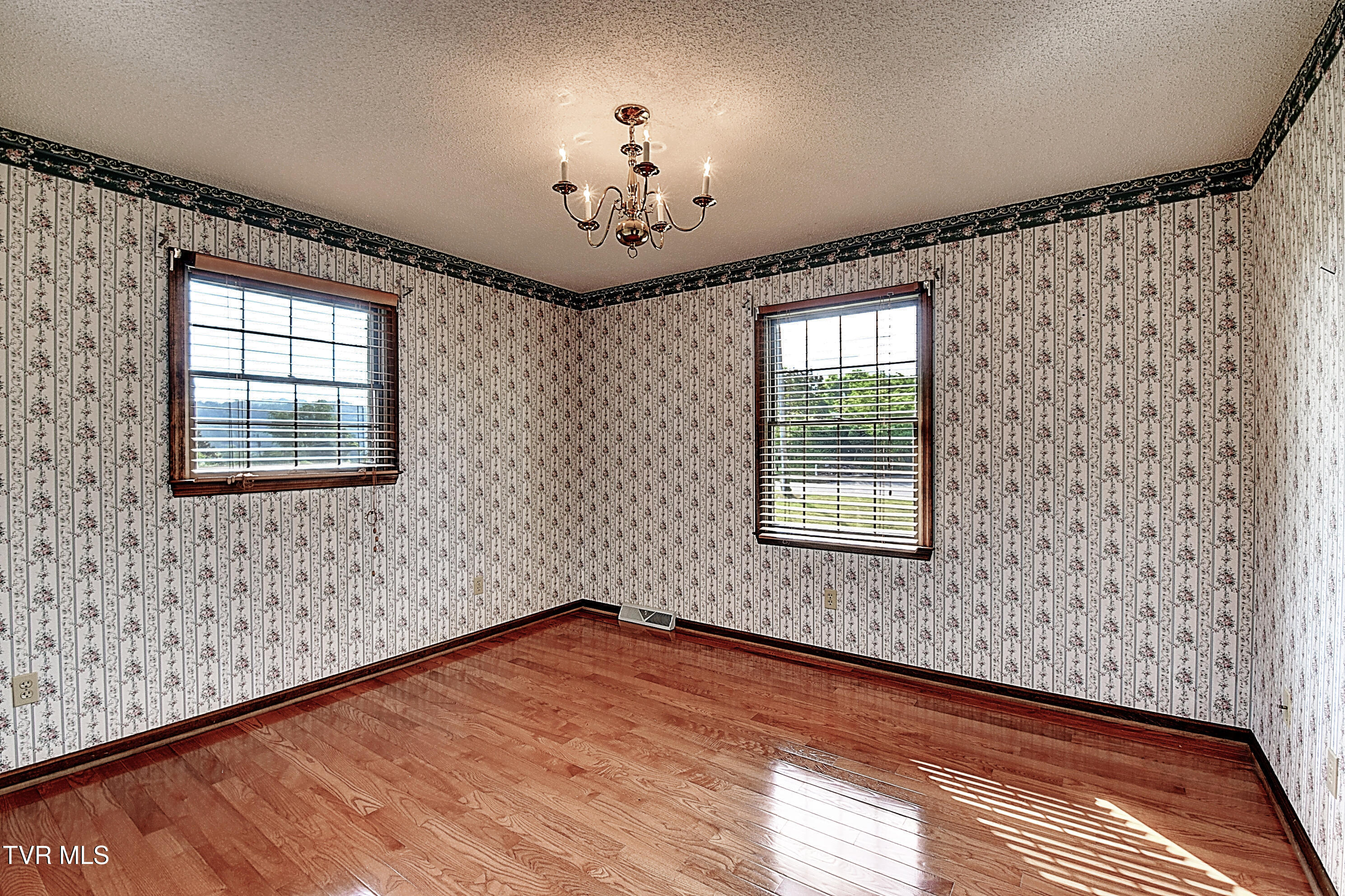 146 Clay Little Road Elizabethton, TN 37643 - Photo 25 of 54 DSC_0448And8more