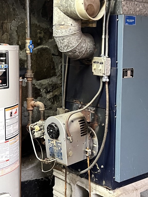 21 Lafayette Street Marblehead, MA 01945 - Photo 12 of 22