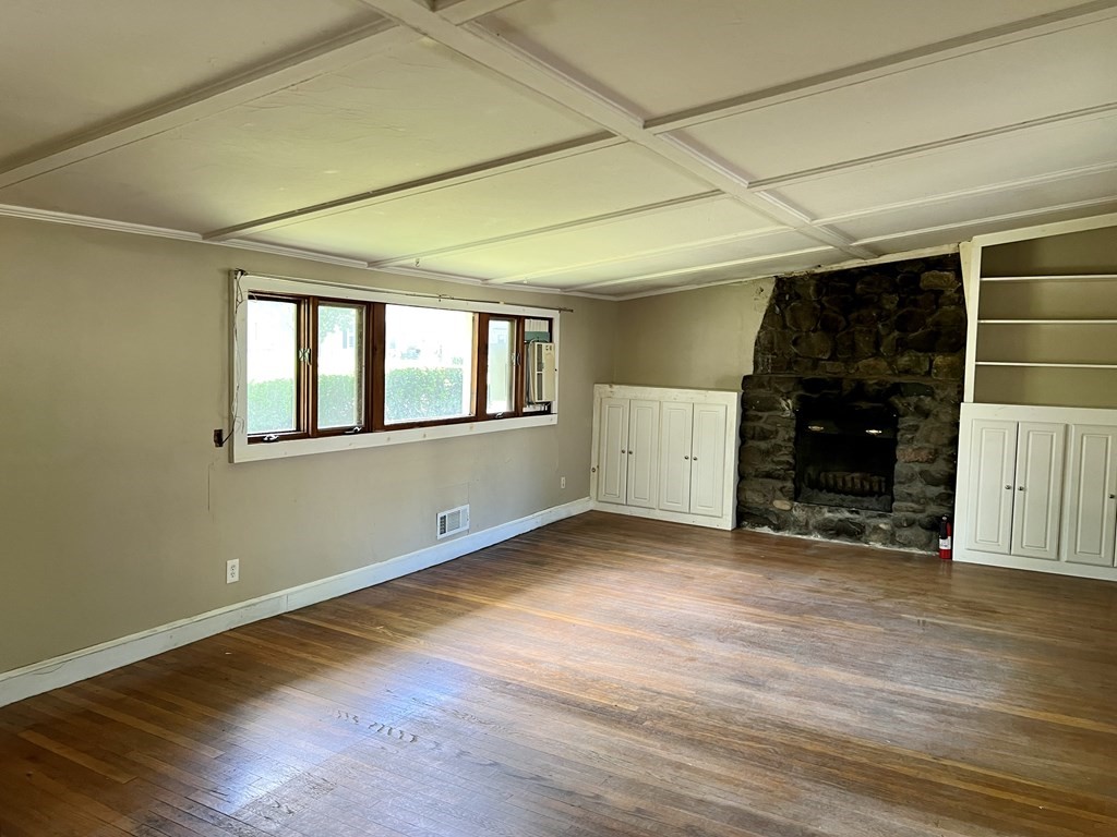 21 Lafayette Street Marblehead, MA 01945 - Photo 4 of 22