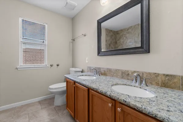 $2,295 | 511 Cypresswood Knoll, Spring, TX 77373