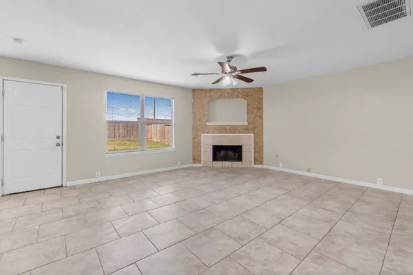 $2,295 | 511 Cypresswood Knoll, Spring, TX 77373