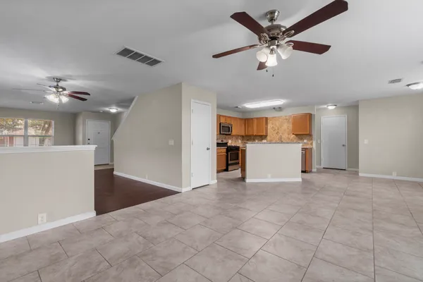 $2,295 | 511 Cypresswood Knoll, Spring, TX 77373