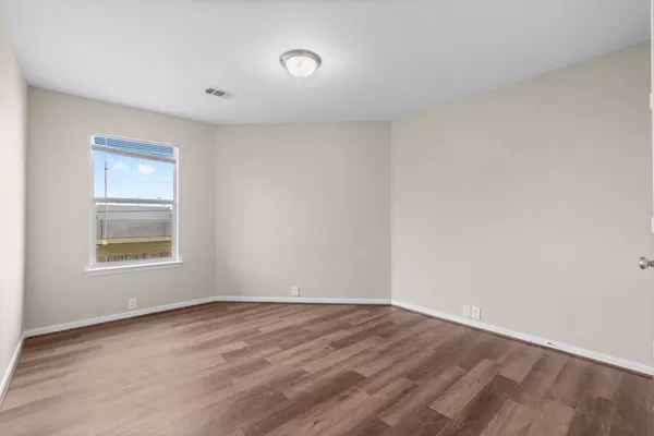 $2,295 | 511 Cypresswood Knoll, Spring, TX 77373