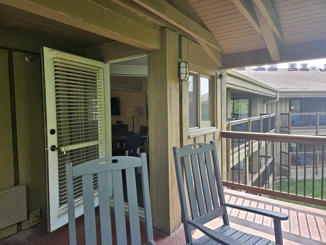 $55,000 | 2400 East Geneva, Unit 1923, Williams Bay, WI 53115