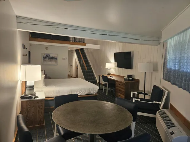 $55,000 | 2400 East Geneva, Unit 1923, Williams Bay, WI 53115