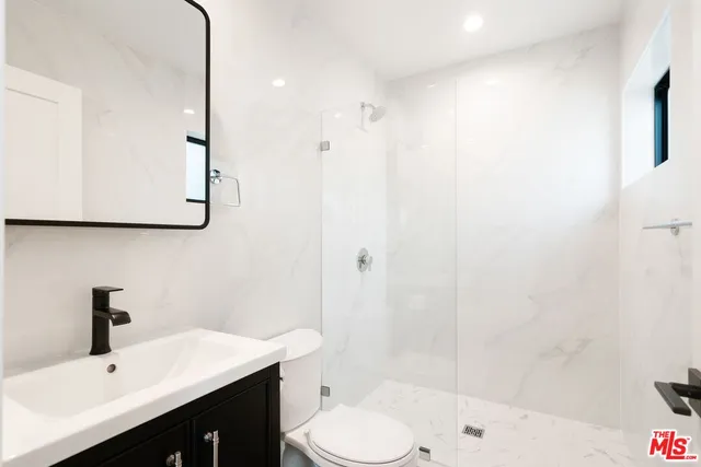 $13,000 | 2658 34th Street, Santa Monica, CA 90405