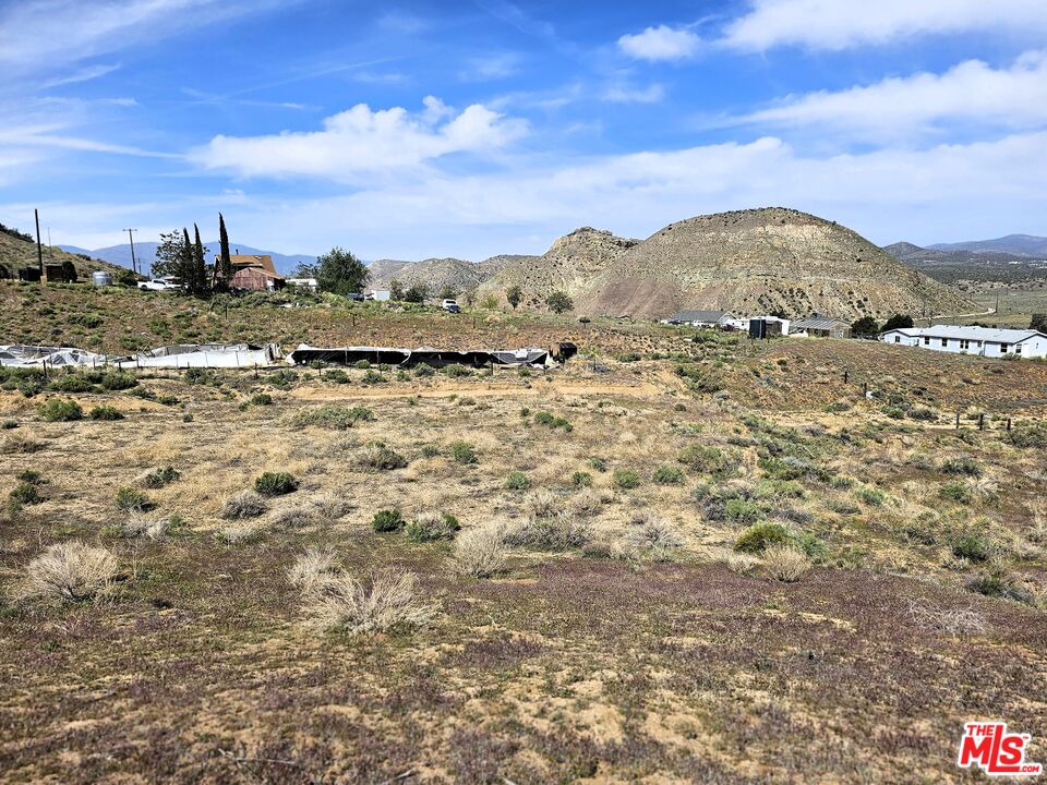 22505 Valley View Drive Tehachapi, CA 93561 - Photo 9 of 28 a view of mountain view with sky view