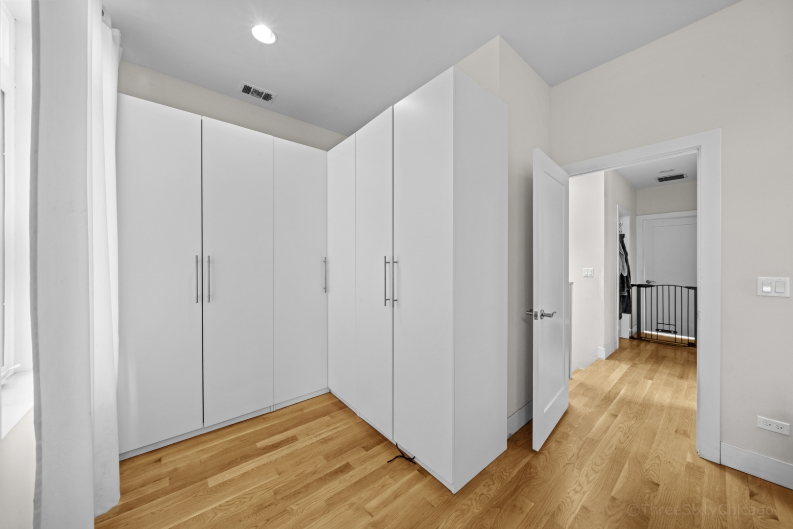 2927 West Wilcox Street Chicago, IL 60612 - Photo 11 of 26