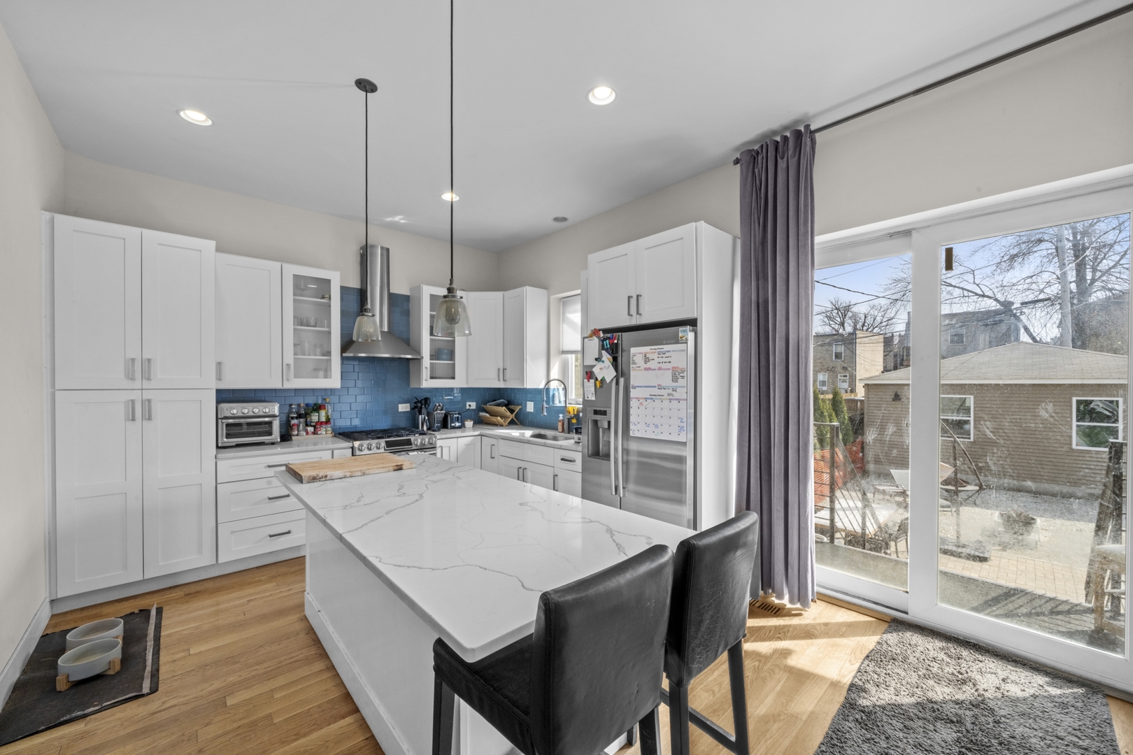 2927 West Wilcox Street Chicago, IL 60612 - Photo 2 of 26