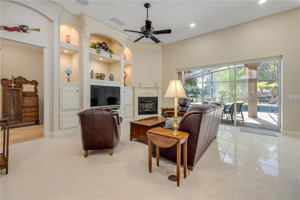 181 Hawkcrest Court DeBary, FL 32713 - Photo 11 of 47